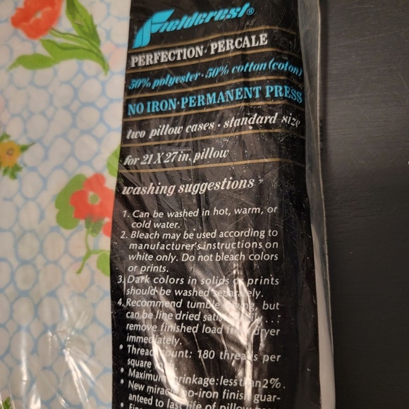 Vtg Fieldcrest White Floral No Iron Percale Two Pillow Cases Set For 21 x 27 in - Picture 3 of 7